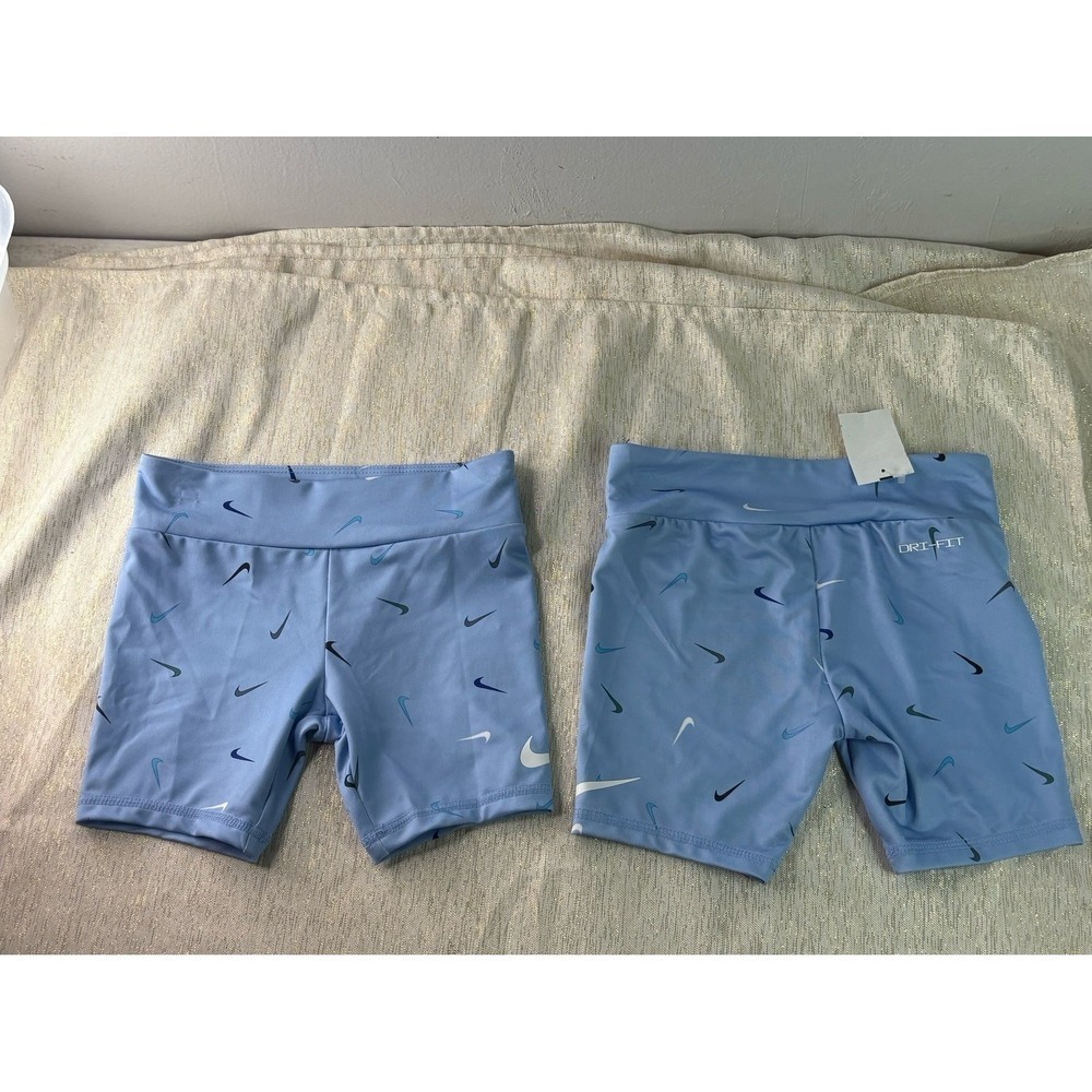 Girls blue Nike biker shorts size 6t